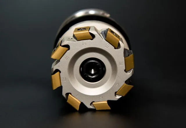 Dobór frezów w zależności od obrabianego materiału