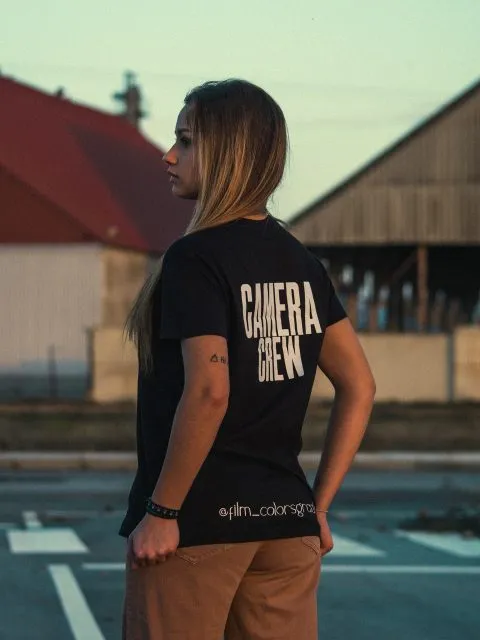 Co wpływa na trwałość nadruków na odzieży reklamowej?